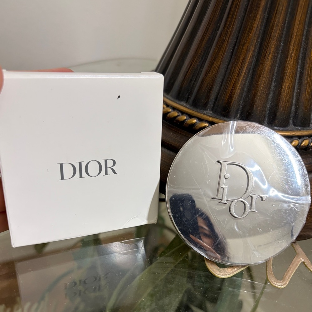 💥🥳 Host pick dior Shiny Silver Mirror💥🥳